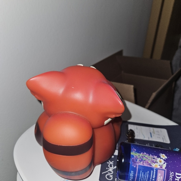 DISNEY'S Turning Red Mei Mei night light - Picture 2 of 3